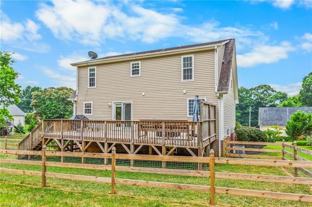 4430 Tipperary Place, Winston-salem, NC 27104