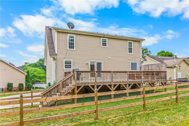 4430 Tipperary Place, Winston-salem, NC 27104
