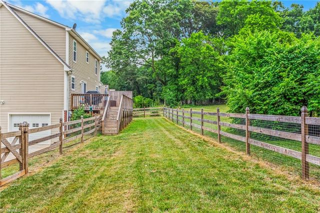 4430 Tipperary Place, Winston-salem, NC 27104