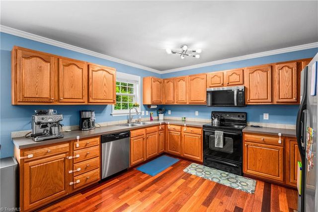 4430 Tipperary Place, Winston-salem, NC 27104