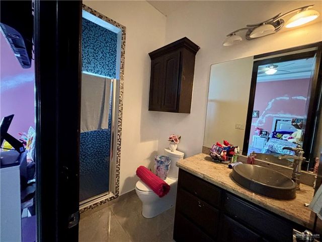 404 S Resplandor Street, Mission, TX 78572