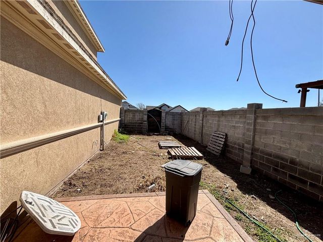 404 S Resplandor Street, Mission, TX 78572