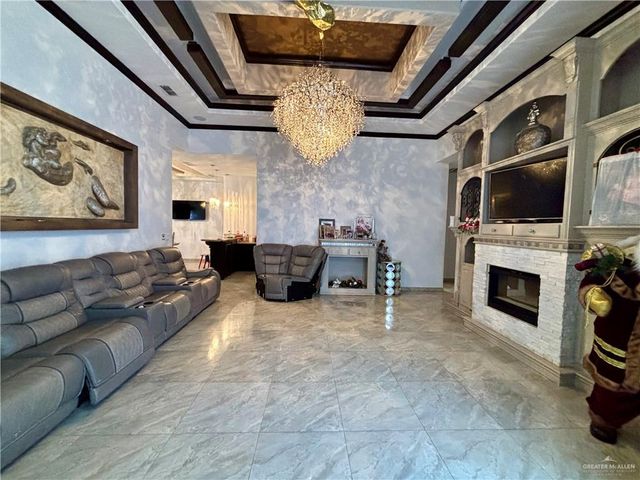 404 S Resplandor Street, Mission, TX 78572