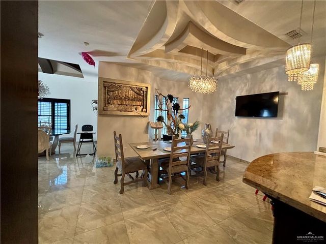 404 S Resplandor Street, Mission, TX 78572