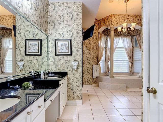 4924 SW 17th AVE, Cape Coral, FL 33914