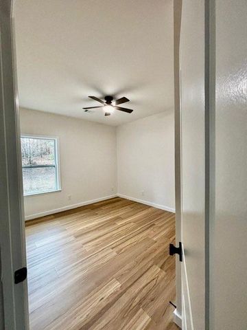 116 Valley View Drive, Maysville, GA 30558