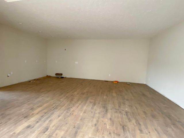 68 FOSSIL DR, Stuarts Draft, VA 24477