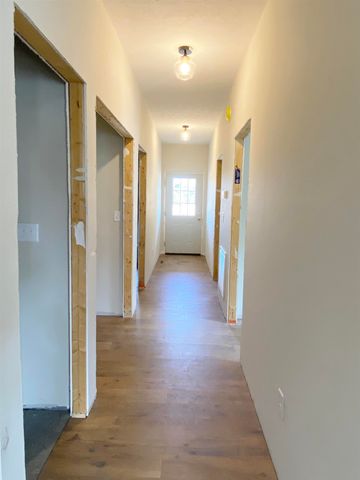 68 FOSSIL DR, Stuarts Draft, VA 24477