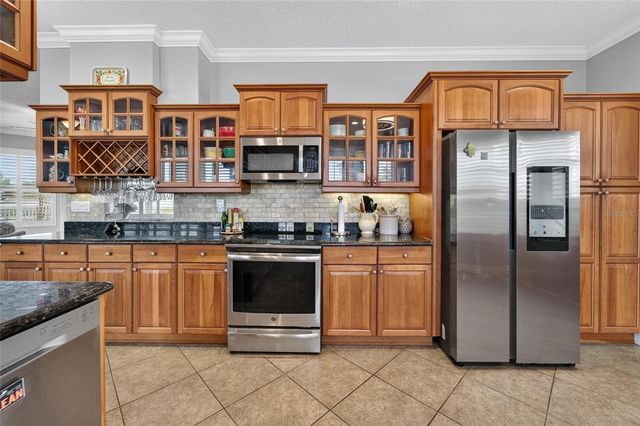 339 MANATEE LANE, Tarpon Springs, FL 34689