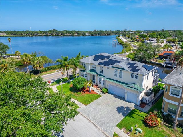 339 MANATEE LANE, Tarpon Springs, FL 34689