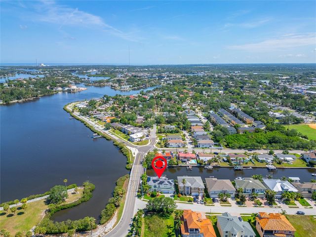 339 MANATEE LANE, Tarpon Springs, FL 34689