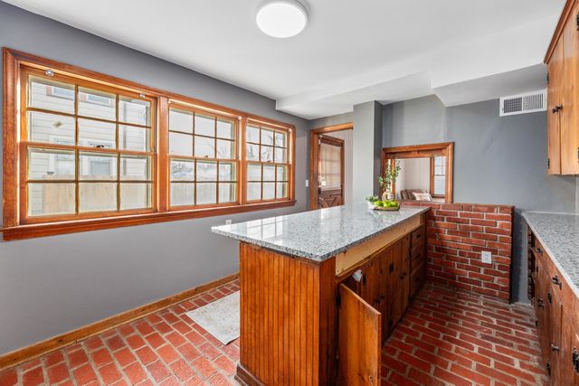 621 S Chautauqua Ave, Wichita, KS 67211