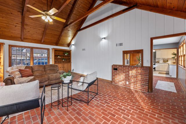 621 S Chautauqua Ave, Wichita, KS 67211