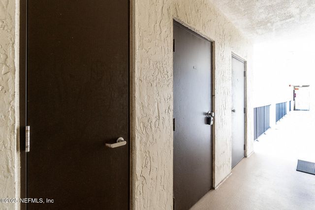 601 1ST Street 4C, Jacksonville Beach, FL 32250