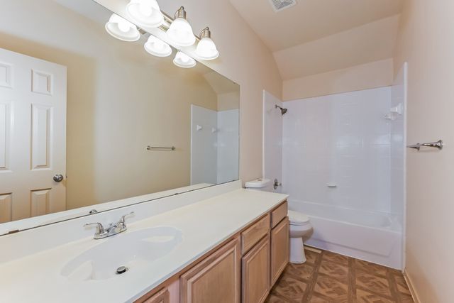 2230 Bridle Path Drive, Lancaster, TX 75146