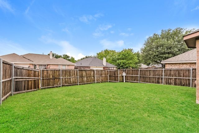 2230 Bridle Path Drive, Lancaster, TX 75146