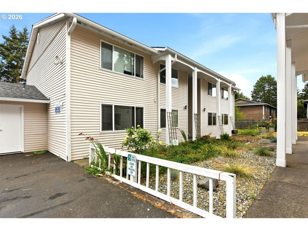 4416 GIBBONS St, Vancouver, WA 98661