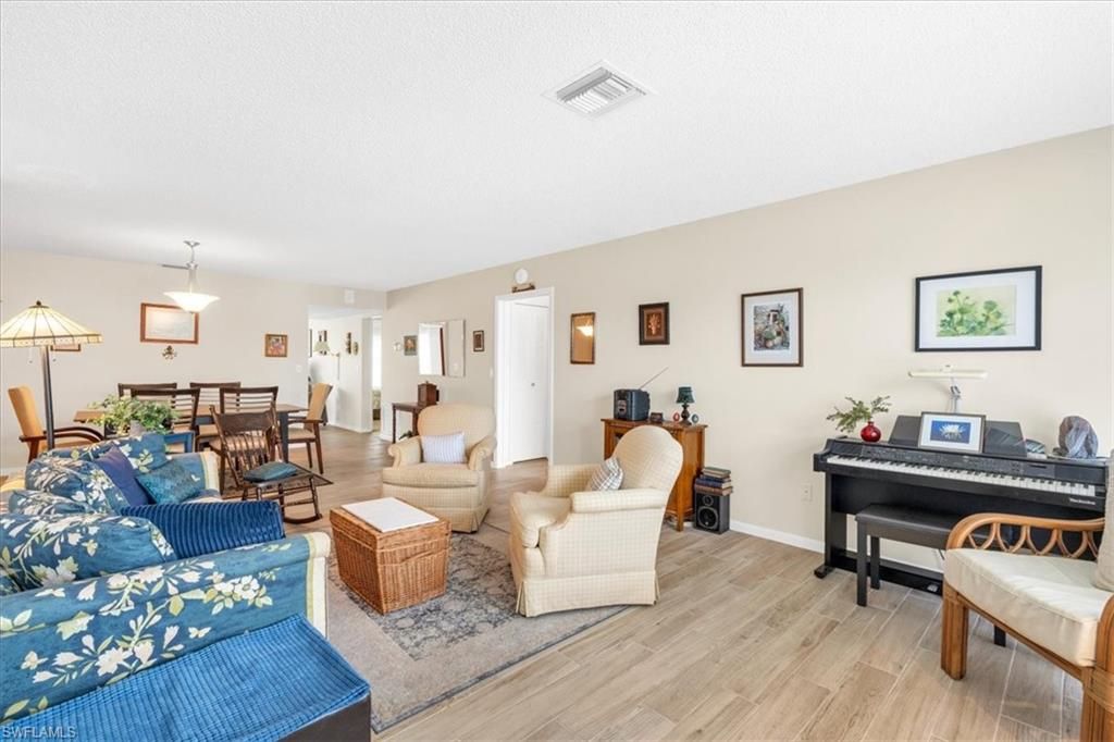 1376 S Brandywine CIR 4, FORT MYERS, FL 33919 — photo 5