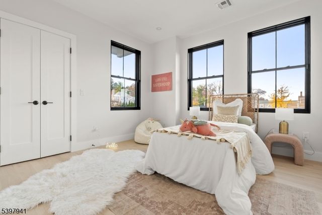 112 Valley Rd B, Montclair Twp., NJ 07042