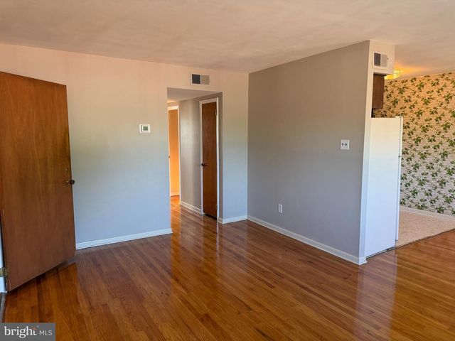 3606 WOODHAVEN RD, Philadelphia, PA 19154