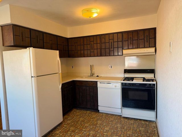 3606 WOODHAVEN RD, Philadelphia, PA 19154