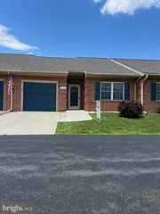 124 SUNBROOK LN #166, Hagerstown, MD 21742