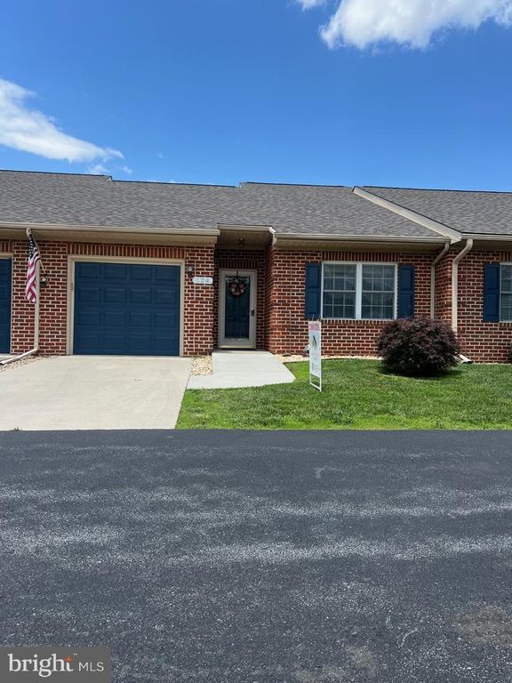 124 SUNBROOK LN #166, Hagerstown, MD 21742