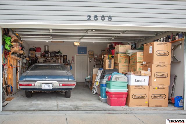 2868 Wagon Drive, Lincoln, NE 68507