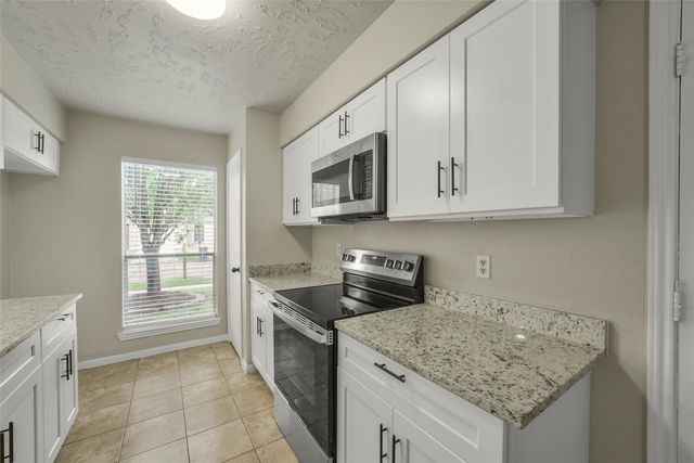 7818 Winehill Lane, Houston, TX 77040
