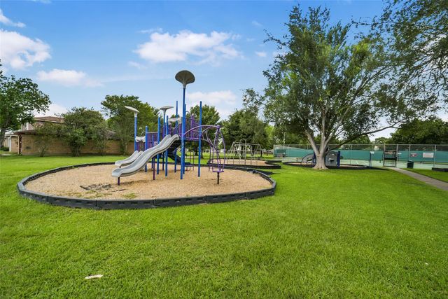 7818 Winehill Lane, Houston, TX 77040