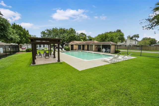 7818 Winehill Lane, Houston, TX 77040