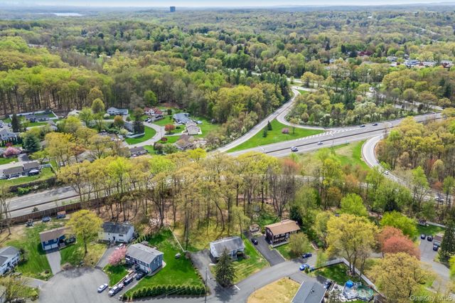 26 Spruce Lane, West Nyack, NY 10994