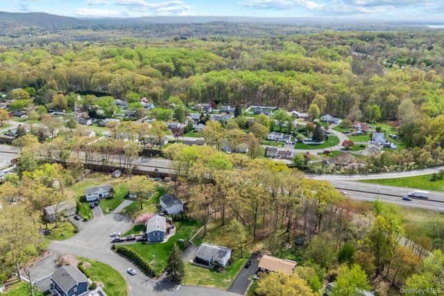 26 Spruce Lane, West Nyack, NY 10994