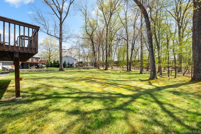 26 Spruce Lane, West Nyack, NY 10994
