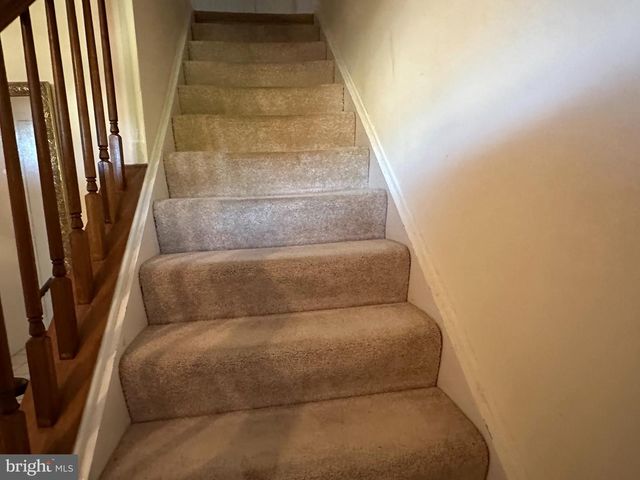 703 LORA LN, Hockessin, DE 19707