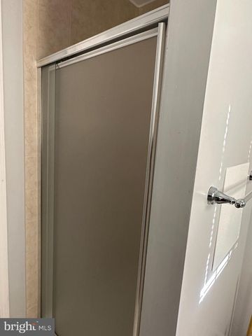 703 LORA LN, Hockessin, DE 19707