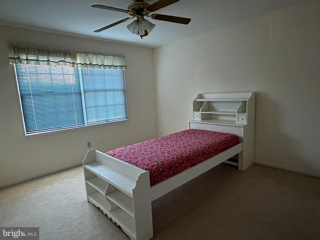 703 LORA LN, Hockessin, DE 19707