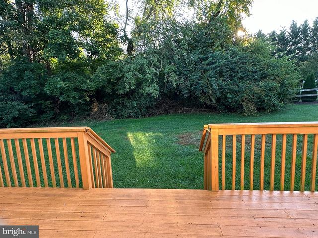 703 LORA LN, Hockessin, DE 19707