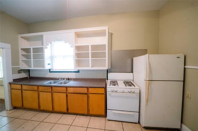 2303 Chestnut Street A, Houston, TX 77009