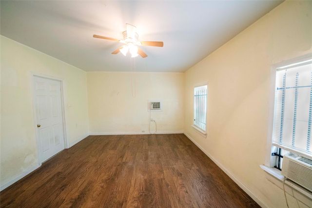 2303 Chestnut Street A, Houston, TX 77009