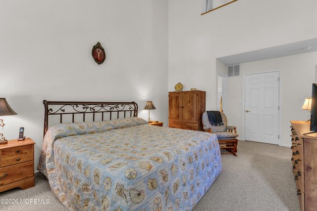 54 Phoenix Court, Tinton Falls, NJ 07712