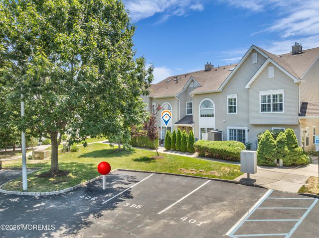 54 Phoenix Court, Tinton Falls, NJ 07712
