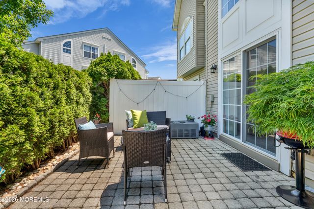 54 Phoenix Court, Tinton Falls, NJ 07712