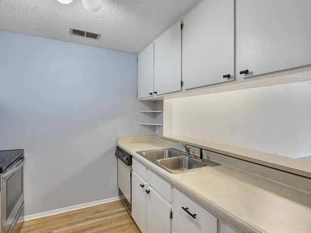 742 County Road F W D, Shoreview, MN 55126