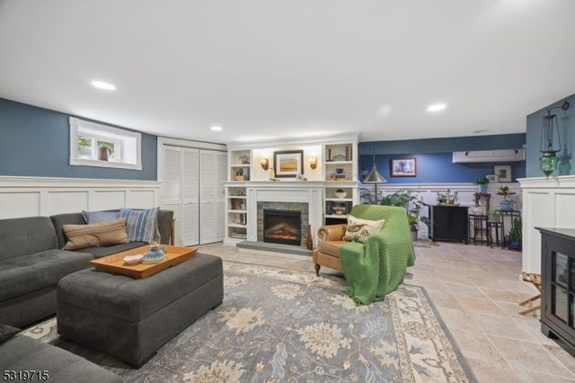 3 Bellevue Ave, Bloomfield Twp., NJ 07003