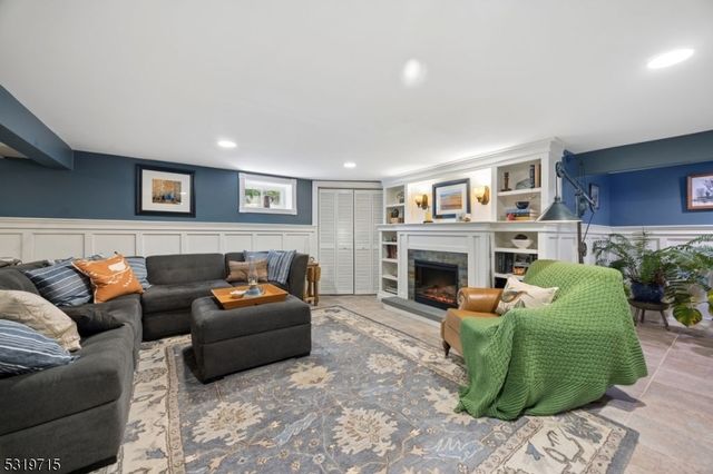 3 Bellevue Ave, Bloomfield Twp., NJ 07003