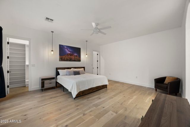 4202 N 33RD Street, Phoenix, AZ 85018