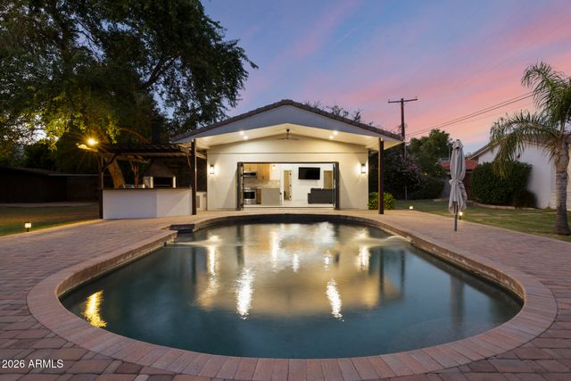 4202 N 33RD Street, Phoenix, AZ 85018