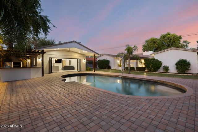 4202 N 33RD Street, Phoenix, AZ 85018