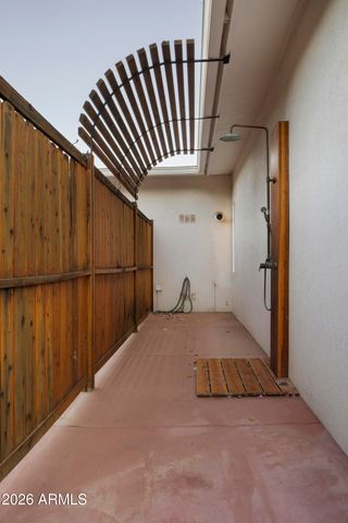 4202 N 33RD Street, Phoenix, AZ 85018